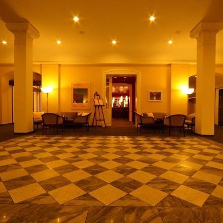Esplanade Swiss Quality Hotel Davos Interno foto