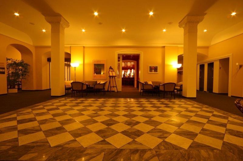 Esplanade Swiss Quality Hotel Davos Interno foto